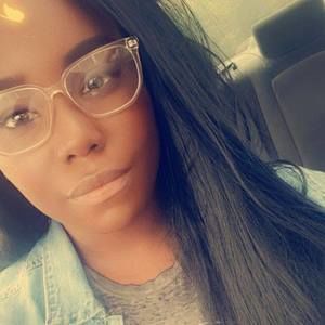 Meet your Posher, Gina